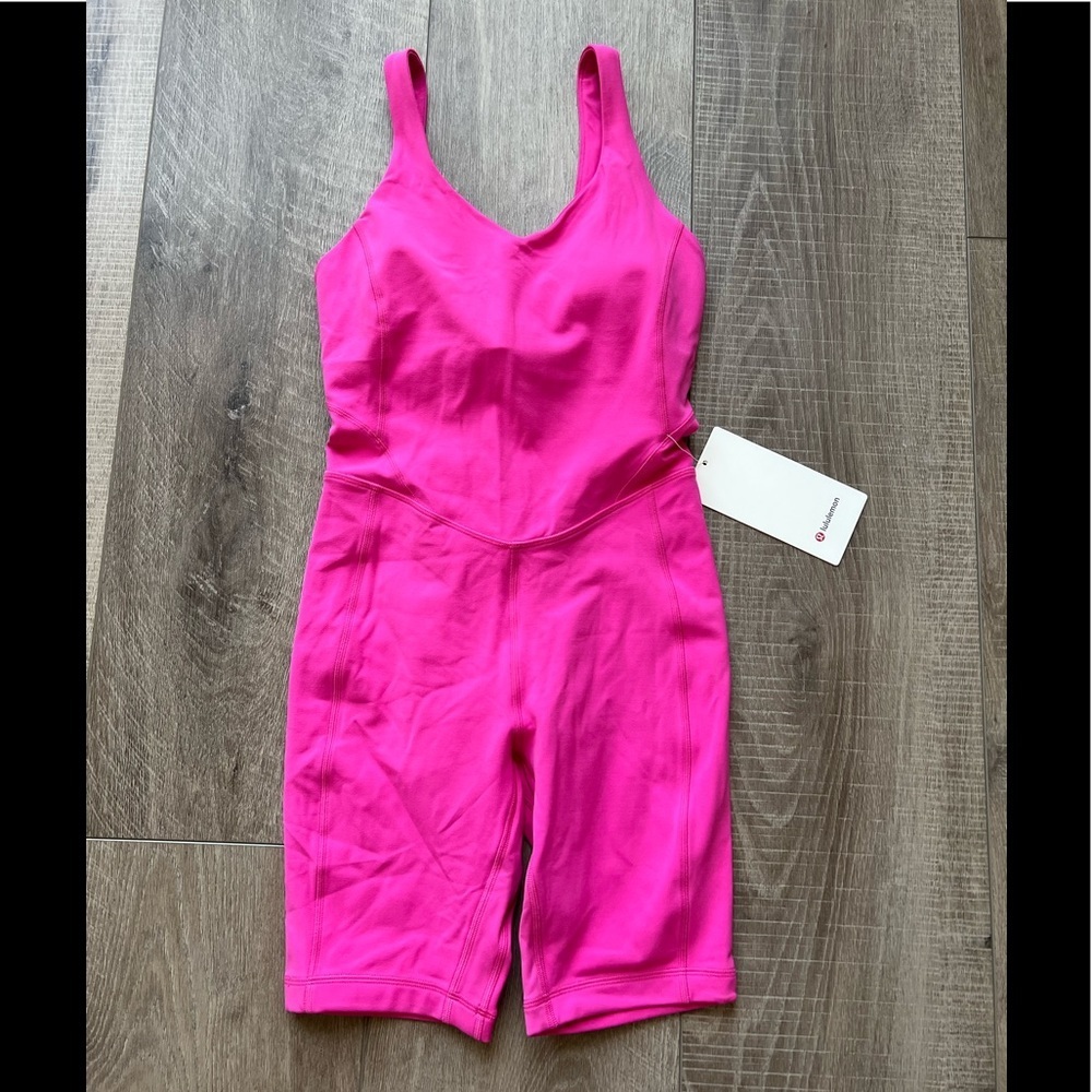 Lululemon Align Onesie 8" in Sonic Pink Size 4